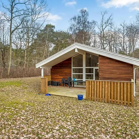 Holiday home Rubinsen Skovhuse *
